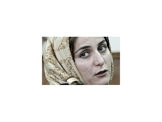 Shahala Jahed, novia de un conocido futbolista iraní, estaba a acusada de asesinar a la primera esposa de su pareja.
