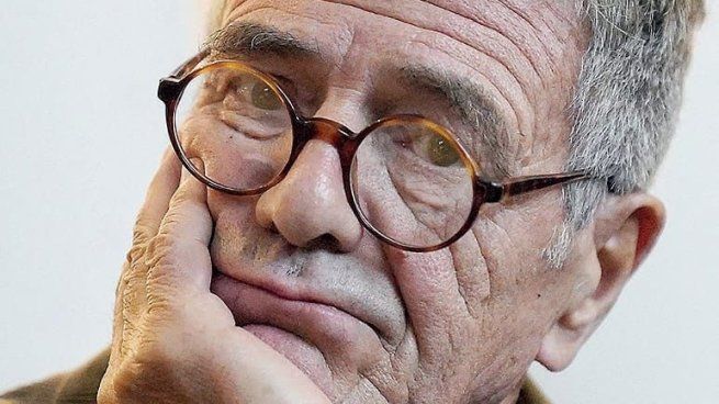 Guillermo Saccomano acaba de publicar la novela Mirlo