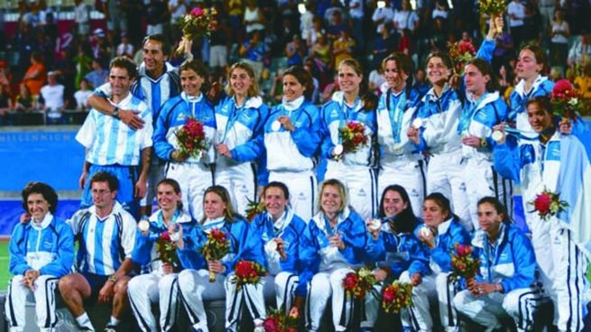 Las Leonas ganaron la primera medalla de su historia en Sídney 2000.