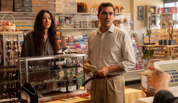 Todo puede salirse cada vez más de control en esta disparatada serie de Netflix. Todo puede salirse cada vez más de control en esta disparatada serie de Netflix.