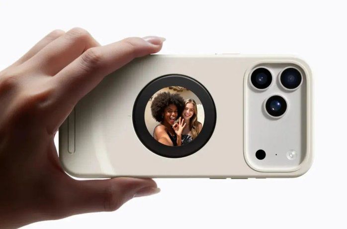 La búsqueda de mejores selfies ya no pasa por improvisar: un accesorio propone otra forma de encuadrar y anticipar el resultado antes de la foto.