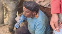 Quién es el héroe que cruzó todo Marruecos para intentar salvar al niño del pozo 