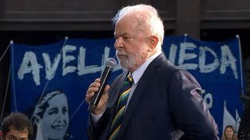 lula se dispara en sondeos y logra el 48% de las intenciones de voto