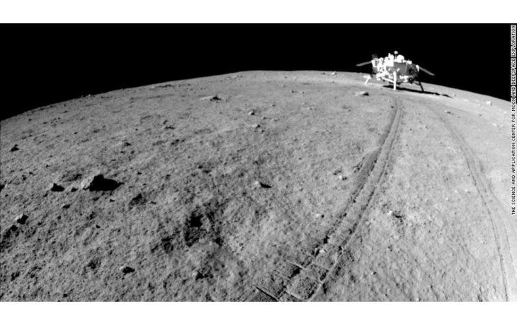 Una compañía enviará a dos personas a la luna el año próximo