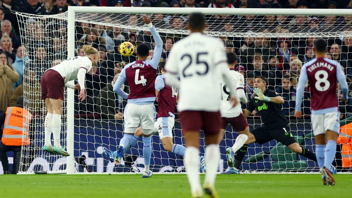 In another masterful night of Draw Martínez, Aston Villa hit the Premier League