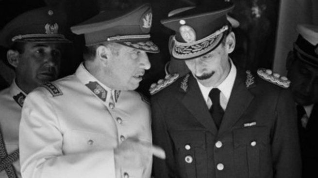 Augusto Pinochet y Jorge Rafael Videla, el dictador chileno con su par argentino.