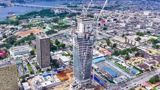 La Tour F en construcción en Abiyán, en Costa de Marfil, proyecto que busca convertirse en el edificio más alto del continente La Tour F en construcción en Abiyán, en Costa de Marfil, proyecto que busca convertirse en el edificio más alto del continente