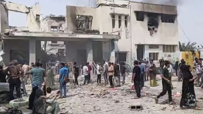 La escuela primaria de niñas Shajareh Tayyebeh quedó reducida a escombros tras el bombardeo.