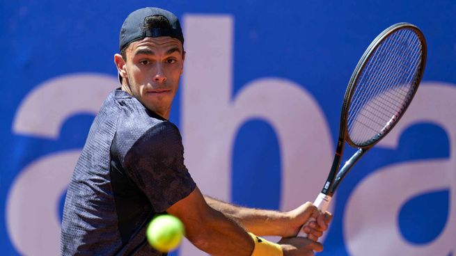 Cerúndolo no pudo con Evans y se despidió de Barcelona.