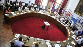 La firma tuvo lugar en elCongreso de Intendentes de la Intendencia de Montevideo.