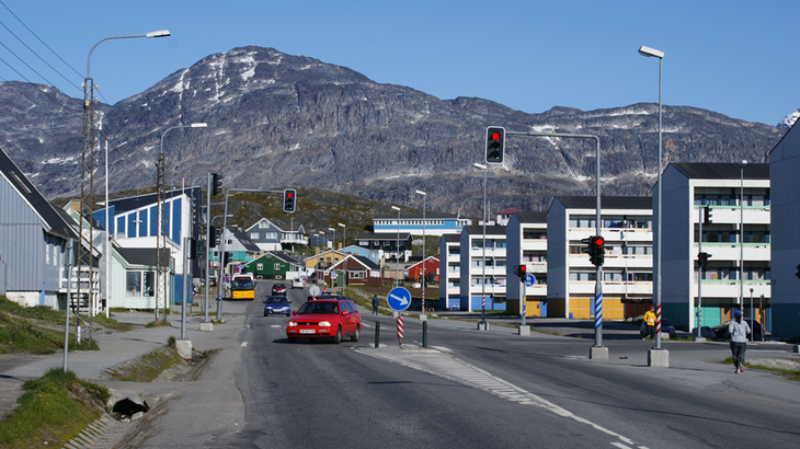Calle en el centro de Nuuk, Capital de Groenlandia. La habitan unas 20.300 personas Calle en el centro de Nuuk, Capital de Groenlandia. La habitan unas 20.300 personas