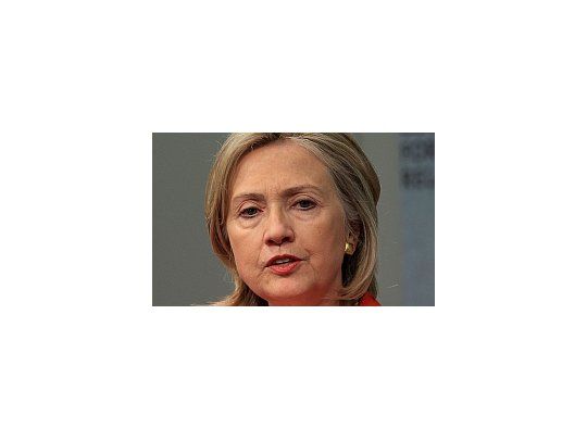 Hillary aseguró que EEUU seguirá apoyando la lucha contra el narcotráfico.