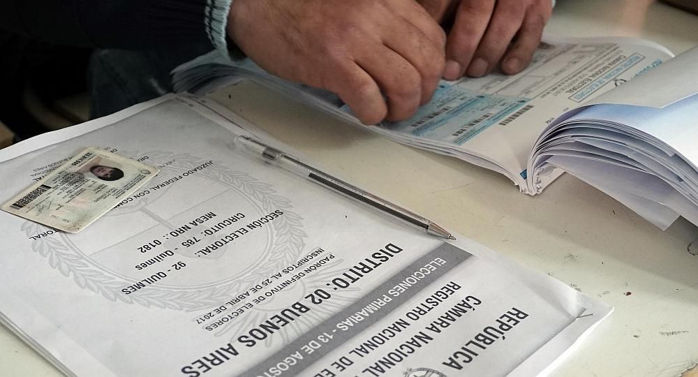 Empate técnico entre Bullrich y Cristina, con diferencia de apenas 6.915 votos (foto 4)