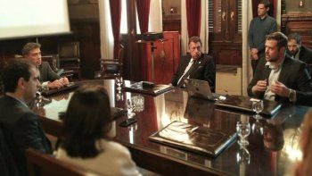 avanza el compromiso digital para combatir la desinformacion en tiempos de campana