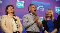 Triunfo: Patricia Bullrich, Alfredo Cornejo y Hebe Casado.