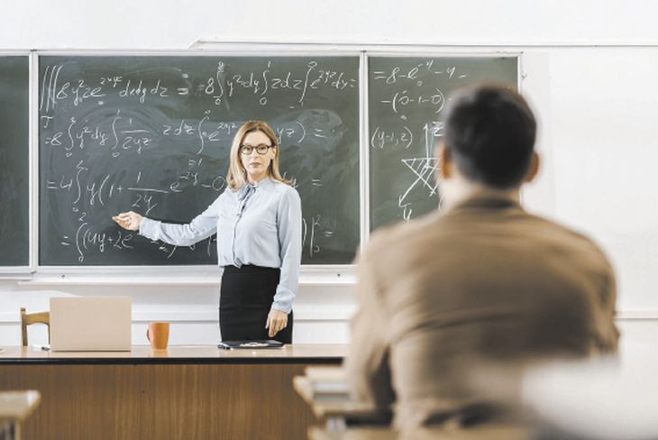 Balance. Un estudio sobre la brecha de género en educación muestra las diferencias en rendimientos entre hombres y mujeres según las materias y el nivel que se curse.