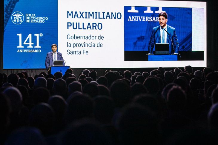 Pullaro tuvo mejor aceptación que Milei en la Bolsa de Comercio de Rosario.