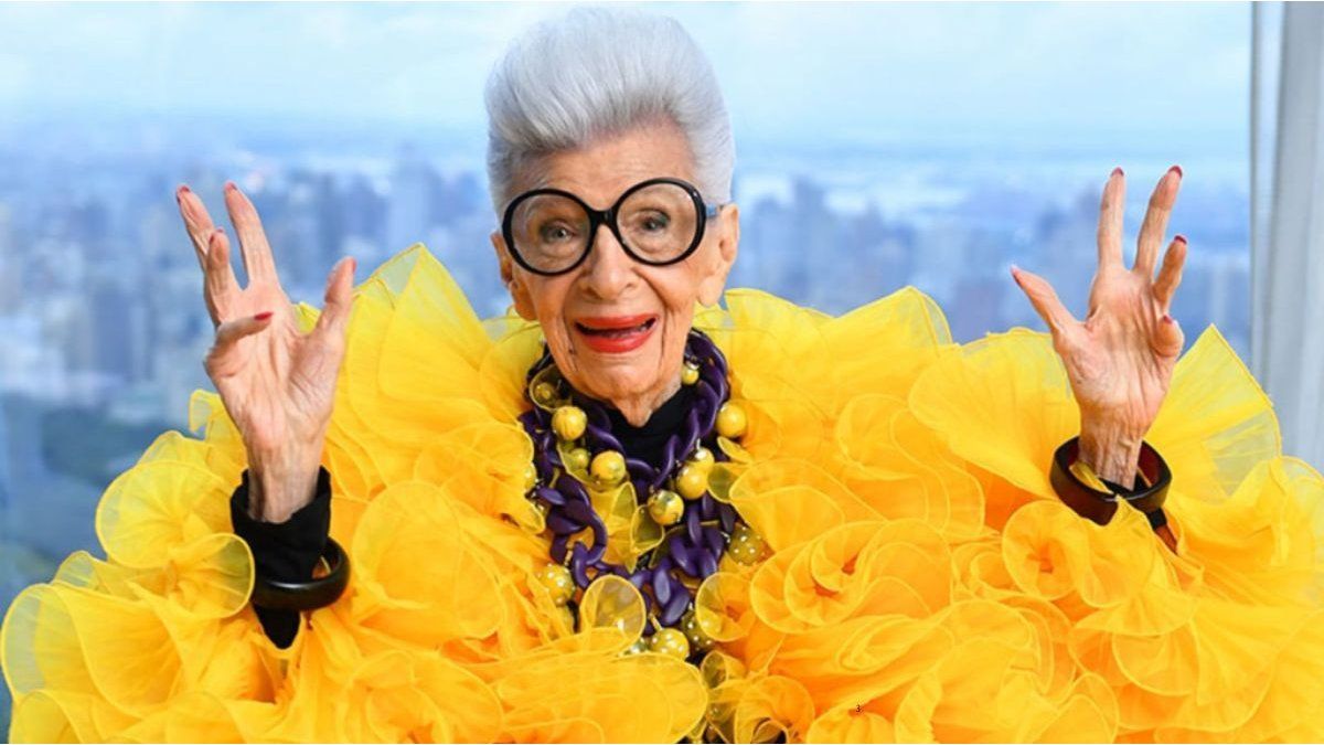 Iris Apfel, the iconic American fashion designer, has died