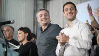 Sonrisas. Julián Álvarez derrotó a Diego Santilli y JxC perdió Lanús.&nbsp;
