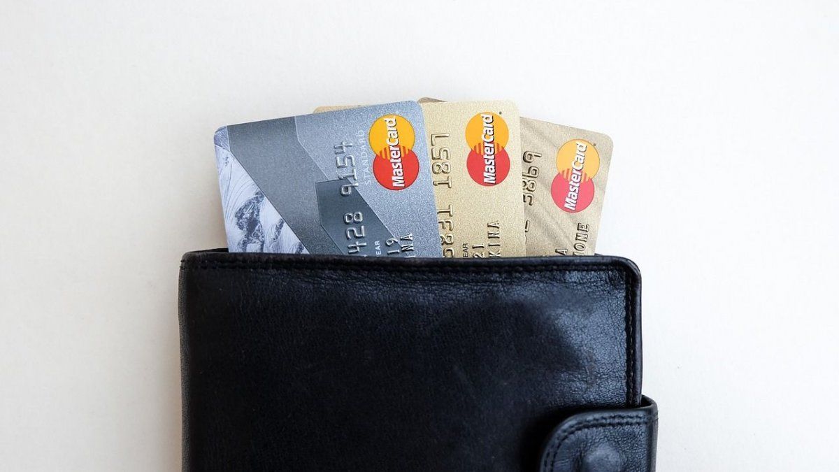 Sustainable payment cards beat plastic to help the planet