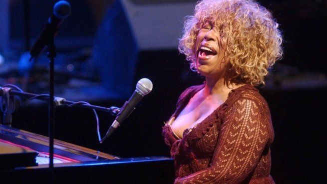 Roberta Flack murió a los 88 años.