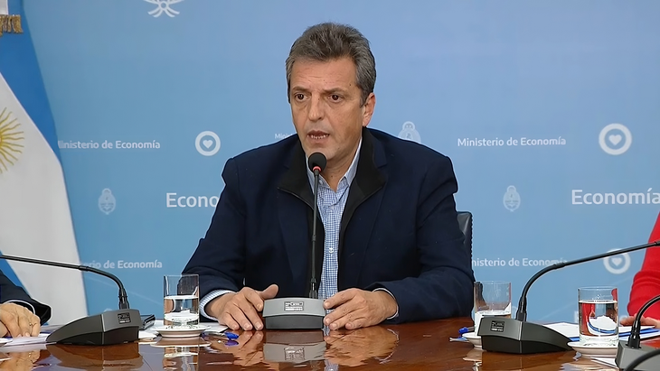 Sergio Massa durante la conferencia de prensa en el Ministerio de Economía. Sergio Massa durante la conferencia de prensa en el Ministerio de Economía.