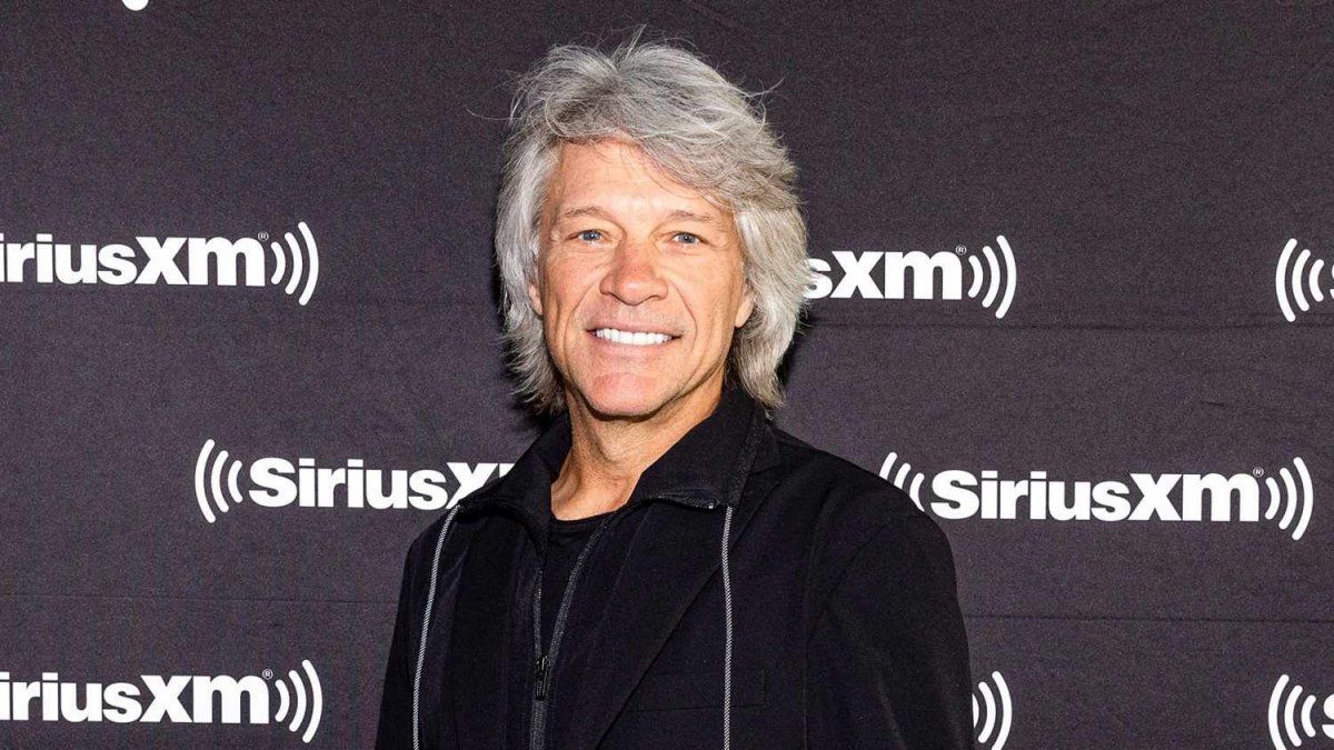 An unexpected hero: Jon Bon Jovi stopped a woman from jumping off a bridge