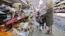 The decrease is generalized in all sales channels: supermarkets -15.3%, supermarkets -12.2%, wholesalers -13% and pharmacy chains -24.4%. 