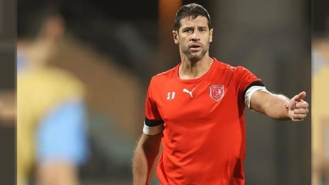 Tras la experiencia como ayudante de campo de Hernán Crespo en Al-Duhail, de Qatar, Sebastián Domínguez debutará como entrenador en Tigre, está último en la tabla general de la Copa de la Liga Profesional.