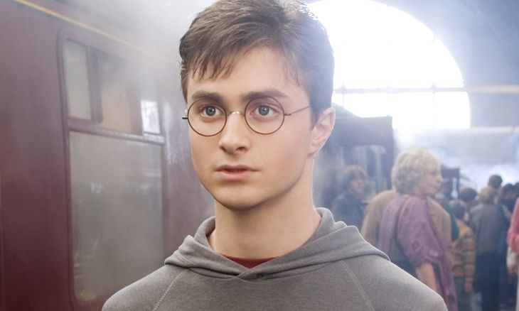 El protagonista de la saga es el actor más rico del reparto. El protagonista de la saga es el actor más rico del reparto.