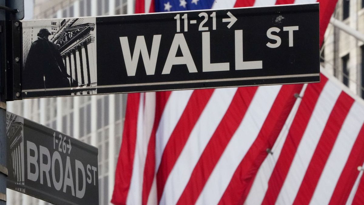 Roller coaster on Wall Street: Nasdaq and S&P500 went from collapse to euphoria, after strong sanctions on Moscow