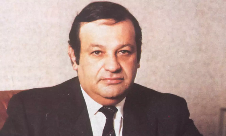 Durante la crisis inflacionaria de la década de 1980, Carlos Slim Helú ejecutó una serie de compras agresivas de empresas con serios problemas financieros para sanearlas y volverlas rentables.