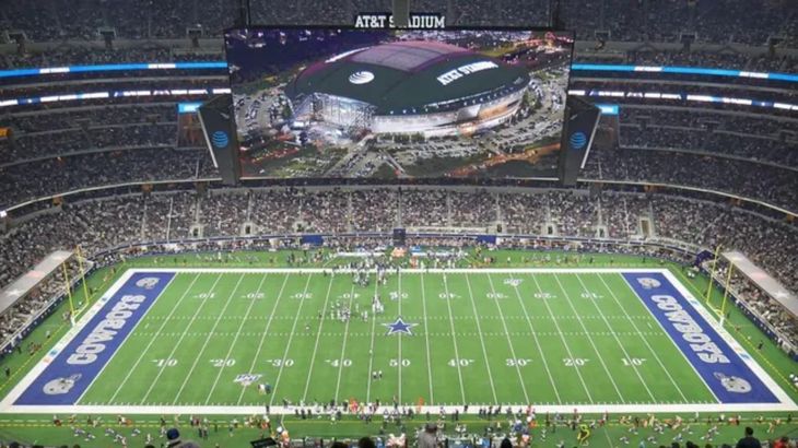 La pantalla led del estadio mide de ancho lo mismo que siete pisos de un edificio.
