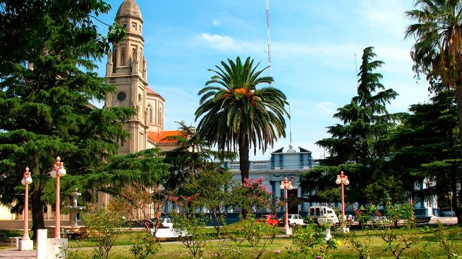 La localidad acompaña su turismo natural con atractivas propuestas culturales y gastronómicas.