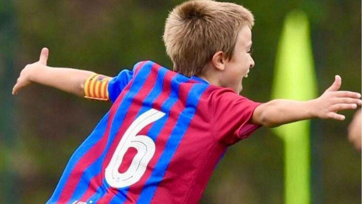 Who is the Argentine child who dazzles in Barcelona and who is already compared to Messi?