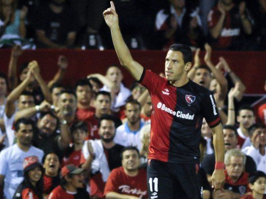 Maximiliano Rodríguez seguirá en Newells hasta diciembre.