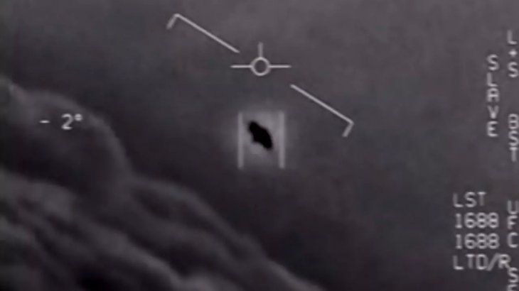 Imagen de un piloto militar estadounidense de un fenómeno aéreo no identificado observado años atrás.
