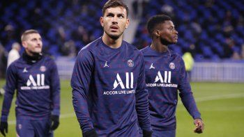 Paredes fue titular en el agónico empate de PSG ante Lyon sin Messi ni Di María.