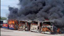 Son 10 las unidades incendiadas en el galpón de Morón