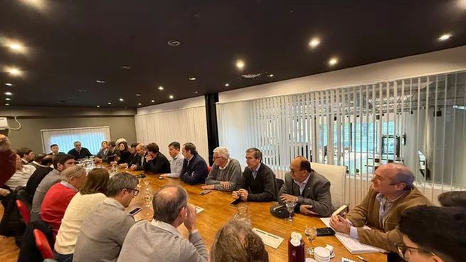 El Comité de Contingencia de la UCR durante una reunión meses atrás para definir el futuro electoral del partido. 
