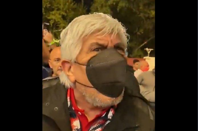 Video: Moyano insultó a un hincha de Independiente a la salida del estadio