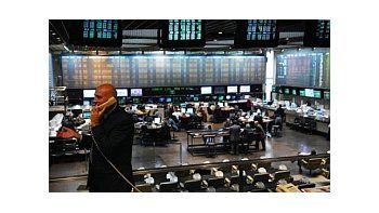 La CNV reglamentó operaciones financieras por medio de Internet.