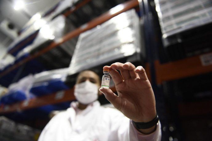 Una mujer en Italia recibió por error 6 dosis de la vacuna de Pfizer.
