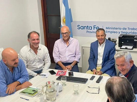 Paritaria docente Santa Fe.jpg