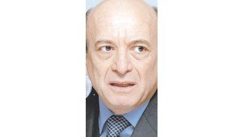 ámbito.com | El presidentedelColoquio,AlfredoCoto, abrióla cumbreempresariaseñalandoensu discurso:«Noalcanzasólo concrecer; hayqueprogresarcomopaís».
