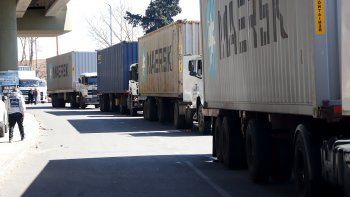 importaciones: empresas desistieron de las medidas cautelas por hasta u$s2.6000 millones