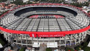 La Copa del Mundo más grande de la historia se pone en marcha este jueves con el partido inaugural entre México y Sudáfrica. La Copa del Mundo más grande de la historia se pone en marcha este jueves con el partido inaugural entre México y Sudáfrica.