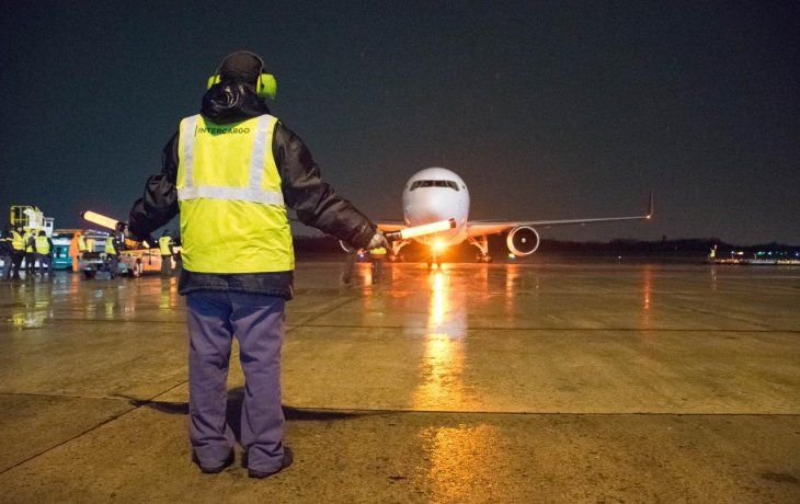 Argentina superará hoy las 30 millones de dosis recibidas: Arribó un vuelo con 733.000 vacunas de Astrazeneca y esta tarde llegarán dos más con 550 mil Sputnik V componente 2 y 768 mil Sinopharm.