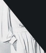 Una de las imágenes divididas de la muestra de Cecilia Szalkowicz y Gastón Pérsico “Baile fantasma”; un plano negro cubre la mitad de las fotos tomadas del archivo de revistas.