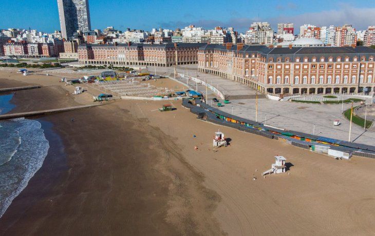 Comenzó a funcionar un centro de testeo rápido por coronavirus sin bajar del auto en Mar del Plata